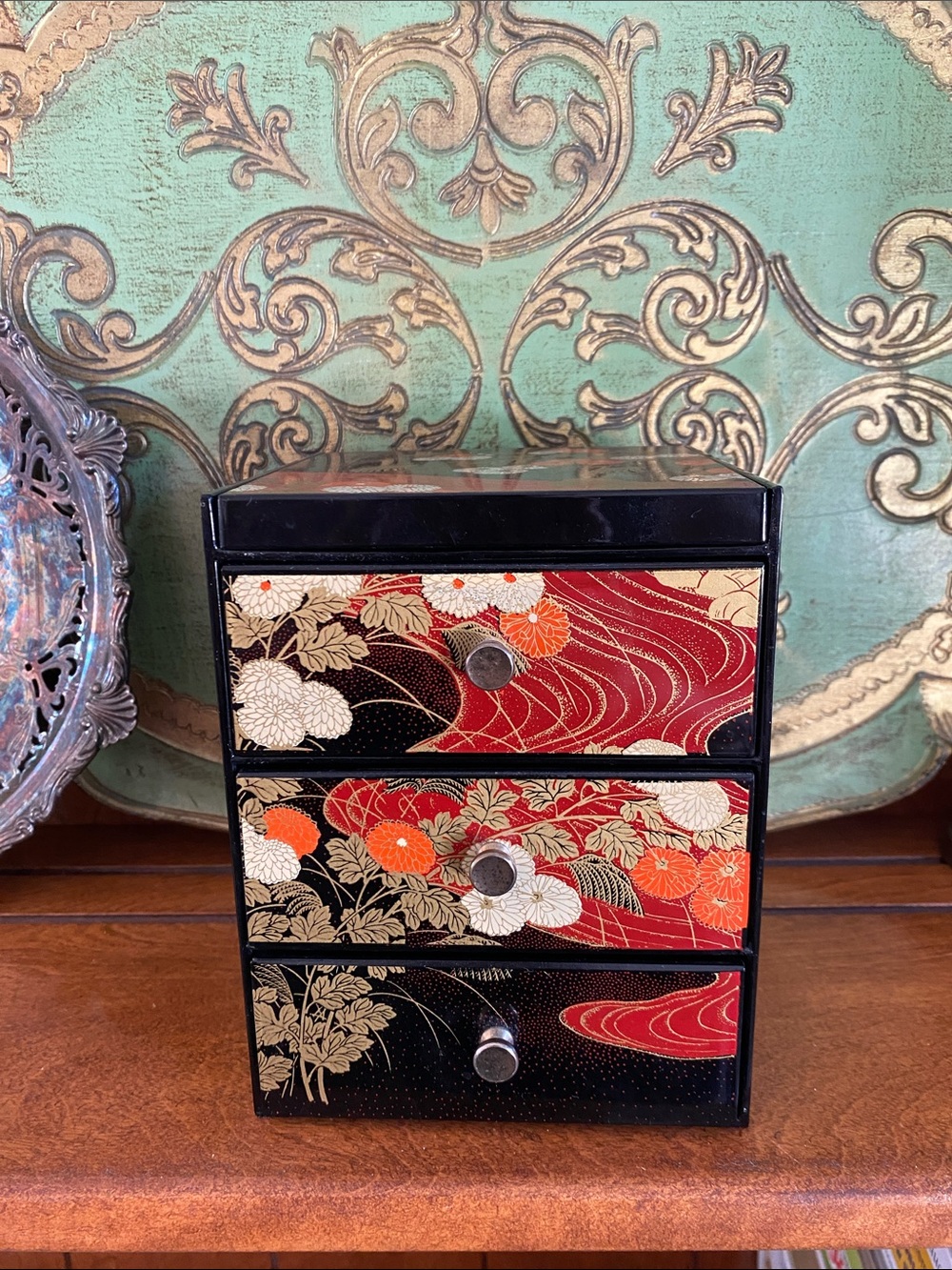 Vintage Japanese Floral Boho Artsy Romantic Lacquer Jewelry Trinket Box